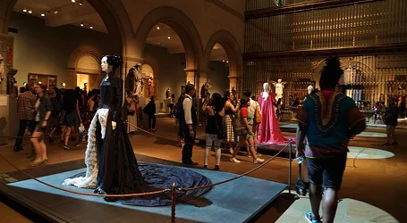 why-chauffeurs-best-way-to-travel-during-lfw